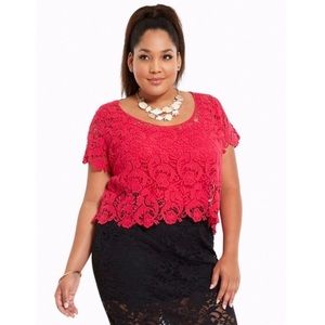 Torrid Crochet Lace Crop Top Size 4